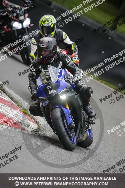 cadwell no limits trackday;cadwell park;cadwell park photographs;cadwell trackday photographs;enduro digital images;event digital images;eventdigitalimages;no limits trackdays;peter wileman photography;racing digital images;trackday digital images;trackday photos